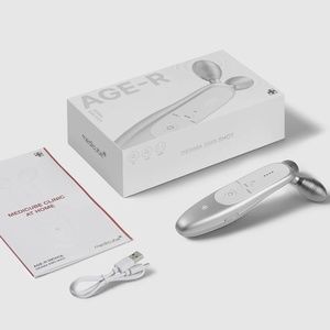 *New* Medicube Age-R Derma EMS Shot and Cradle